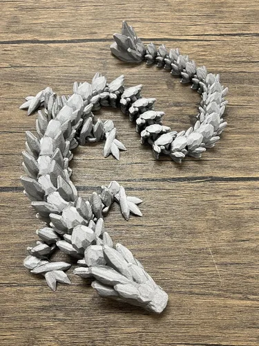 Miniatura 13 de MunnyGrubbers - Juguete para ansiedad de dragón de cristal XL de 26”, resistente, articulado y flexible, impreso en 3D, figura coleccionable, apto