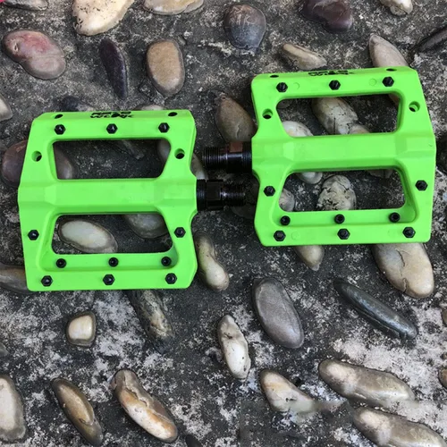 Miniatura 6 de Pedales de bicicleta de montaña Pedales de fibra de nailon MTB para bicicletas de montaña y carretera Pedal de bicicleta de plataforma plana