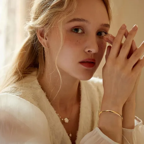 Miniatura 4 de HAIAISO Pulsera chapada en oro de 14 quilates de 0.236 pulgadas para mujer, pulsera lisa pulida, regalo para el día de San Valentín
