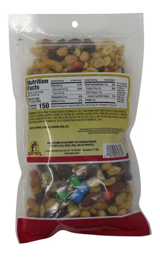 Miniatura 2 de Buc-ee's Classic Trail Mix en una bolsa resellable, cacahuetes, pasas, chocolate, almendras, anacardos, una bolsa de 10 onzas