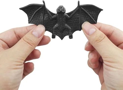 Miniatura 5 de SaktopDeco Murciélagos negros de 4 pulgadas, decoración de Halloween, mini murciélago 3D, juguete de plástico para fiesta, murciélagos artificiales