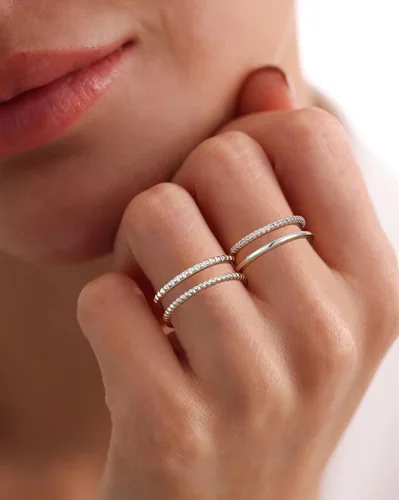 Miniatura 4 de Anillos apilables de oro y plata para mujer, no se deslustra, 0.051 in, juego de anillos de plata delgados chapados en oro de 14 quilates, delicado
