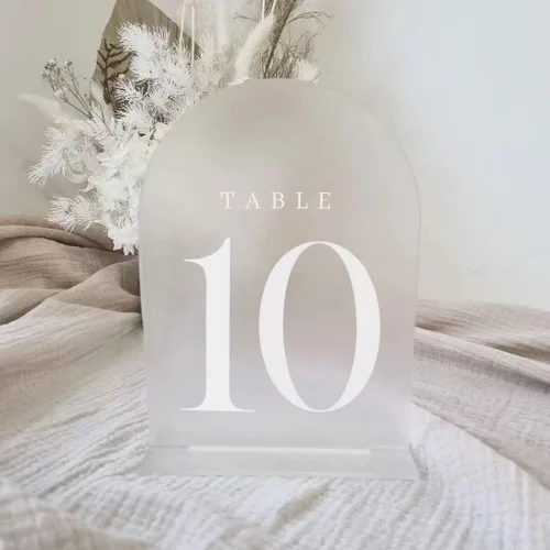 Miniatura 5 de Números de mesa de arco esmerilado para recepción de boda, paquete de 10 piezas de 5x7" Signos acrílicos de arco esmerilado con soporte, números