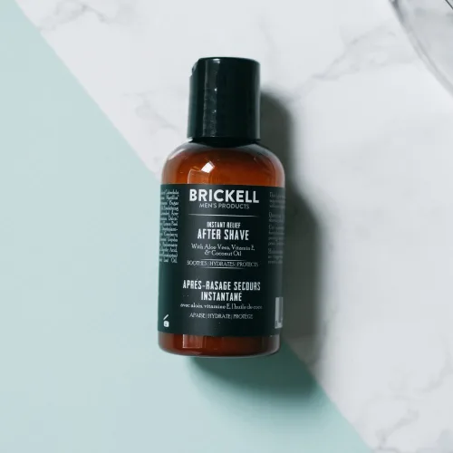 Miniatura 4 de Brickell Alivio Instantáneo Aftershave para Hombres, Bálsamo Natural y Orgánico Calmante para Después del Afeitado para Evitar Quemaduras