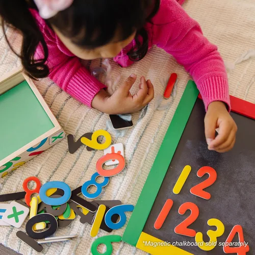 Miniatura 7 de Melissa & Doug 37 imanes de números de madera en una caja