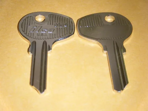 Una llave ILCO en blanco compatible con Porsche 1963 1964 1965 1966-912 911 901 356B 356C 356SC (1 llave) muestra fotos 2 teclas para mostrar ambos