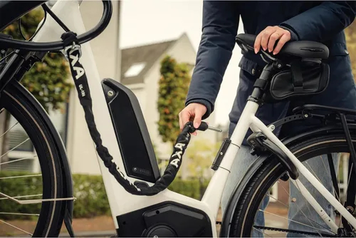 Miniatura 6 de AXA ULC 100 Candado de cadena enchufable para bicicleta, 39.4 in de largo, eslabones de acero endurecido de 0.217 in, cadena de seguridad antirrobo