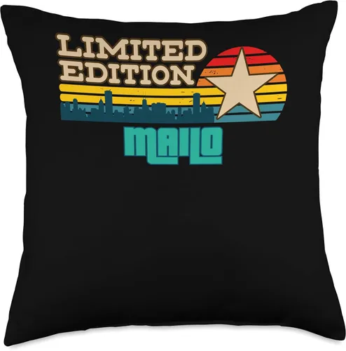 Miniatura 4 de Limited Edition Tobias Retro Radio Cassette Name Throw Pillow