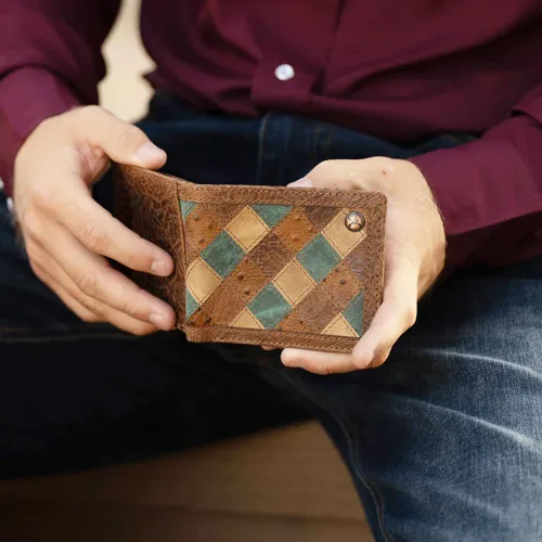 Miniatura 52 de HOOEY Cuero Bi-Fold Hombre, Hands-Up- Estampado Nómada, Talla única, 2812937