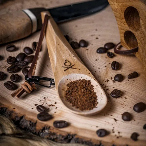 Miniatura 3 de Überleben Kanu - Cuchara de madera para acampar, utensilio nórdico tallado a mano con cordón y mosquetón, herramienta de supervivencia