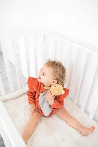Miniatura 6 de Pearhead Manta de Oso de Peluche para Bebé - Suave Juguetito para Abrazar para Bebés y Niños Pequeños, Ideas para Regalos en Medias Navideñas, Manta
