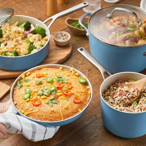 Miniatura 7 de KitchenAid Juego de ollas y sartenes antiadherentes de cerámica anodizada dura, 9 piezas, terciopelo azul Azul terciopelo