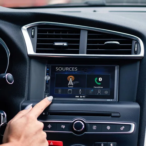 Miniatura 7 de Jensen CMR270 Estéreo de coche doble DIN de 7 pulgadas Pantalla táctil de medios digitales LED Bluetooth Asistente Push to Talk Entrada