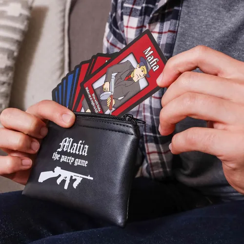 Miniatura 2 de Apostrophe Games Mafia El Juego de Fiesta – Juego de Mentiras, Engaños y Bluff – 38 Tarjetas de Rol, Juego de Cartas para Adultos y Adolescentes