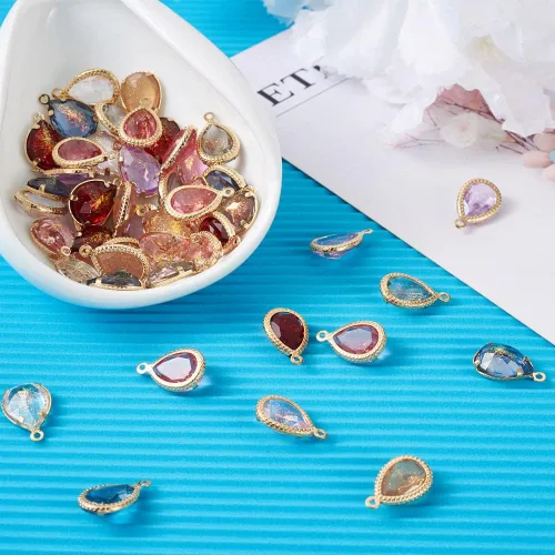 Miniatura 7 de Cheriswelry 48 colgantes de diamantes de imitación de resina en forma de lágrima con ajustes de latón dorado con diamantes de imitación facetados