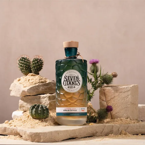 Miniatura 6 de Seven Giants - Alternativa al tequila estilo añejo Licores sin alcohol Bebidas no alcohólicas prémium de Spirits of Virtue Importado por Think