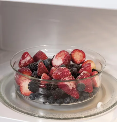 Miniatura 6 de GE Horno microondas de encimera de 1.4 pies cúbicos Negro