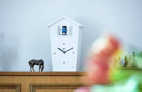 Miniatura 5 de KOOKOO Casa de pájaros blanca, reloj de cuco de diseño moderno con 12 voces naturales de pájaros o llamada de cuco Blanco