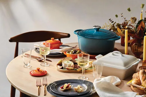 Miniatura 8 de Le Creuset Gres Mini Cocotte Redondo, 8 oz., Flame Llama