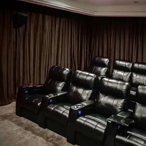 Miniatura 12 de ChadMade Cortina blackout de terciopelo para cine en casa, panel plisado de 84 pulgadas de ancho x 108 pulgadas de largo (1 panel), para auditorio