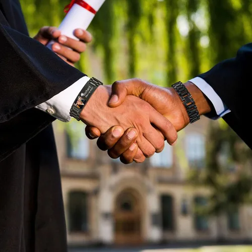 Miniatura 6 de MEALGUET Regalos de graduación para él, pulsera de graduación personalizable, regalo inspirador para graduados universitarios de clase de 2025