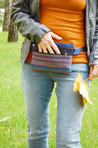 Miniatura 5 de Riñonera de bolsillo bohemio, riñonera para mujeres y hombres, bolsa de cinturón de viaje para festivales, monedero para teléfono celular