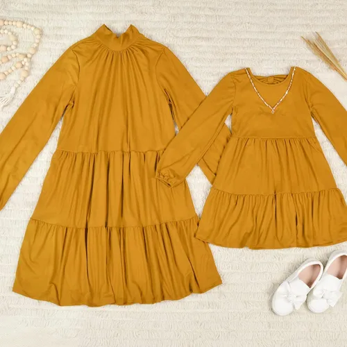 Miniatura 6 de Vestidos Mommy and Me Vestido de bolsillo escalonado con lazo en la espalda para mujer, bohemio, lindo conjunto familiar a juego, sesión de fotos