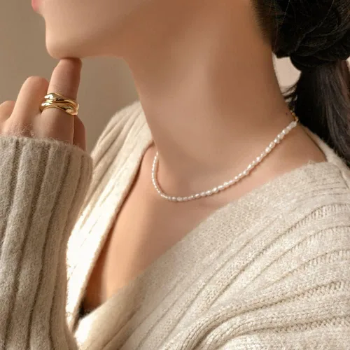 Miniatura 5 de VIEWLAP Collar de perlas de concha simple barroca irregular gargantilla para mujeres y niñas Perla de imitación No es una piedra preciosa