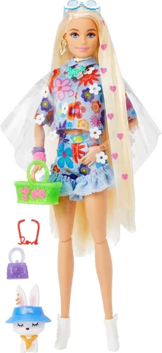 Barbie Muñeca extra y accesorios con pelo rubio extra largo con traje floral y poncho con conejito de mascota