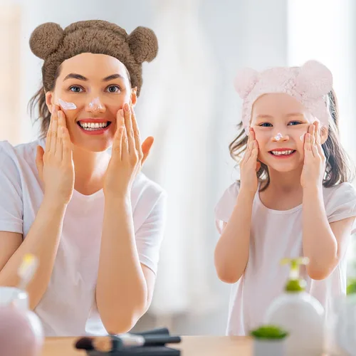 Miniatura 9 de WHAVEL 2 diademas de spa – Lindas diademas de maquillaje con orejas de oso para lavado facial, banda suave para el cabello facial (rosa, café)