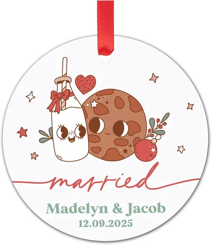 Miniatura 23 de Yippee Daisy Adorno de campamento personalizado – 10º aniversario para él y ella – 10 años casados juntos – Adorno de Navidad para parejas – 2025