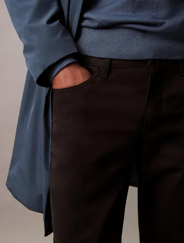 Miniatura 5 de Calvin Klein Pantalón tejido técnico elástico Move 365 para hombre, corte ajustado, resistente a las arrugas