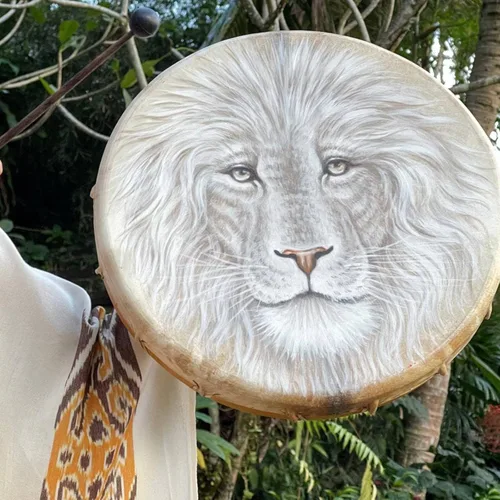 Miniatura 4 de Tambor de chamán león con diseño de tambor etéreo hecho a mano, tambor chamánico siberiano, batería de música para el hogar, adorno con palillo