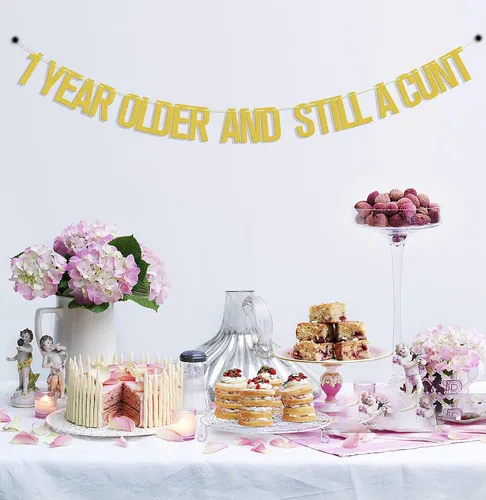 Miniatura 4 de Cartel de 1 año con texto en inglés "Bitch It's My Birthday", "Holy You're Old", divertido 16/18/21/30 cumpleaños con purpurina dorada