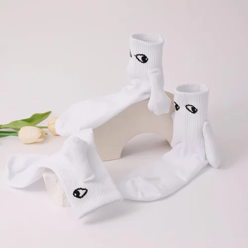 Miniatura 7 de Calcetines para parejas tomados de la mano, divertidos calcetines magnéticos de tubo medio para parejas, amigos, hermanas y amantes