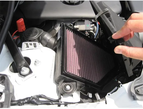 Miniatura 4 de K&N Filtro de aire del motor: Aumente la potencia y la aceleración, lavable, Reemplazo del filtro de aire del automóvil: Compatible 2005-2015 BMW