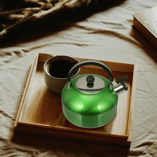 Miniatura 7 de Cabilock Hervidor de té silbante de acero inoxidable de 2 litros para estufa, hervidor verde con mango ergonómico, silbato fuerte, compatible