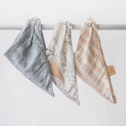 Miniatura 5 de Crane Baby Juego de baberos de muselina suave, ajustable y absorbente, estilo bandana para niños y niñas, animales del bosque, 3 piezas, 18.5 x 9