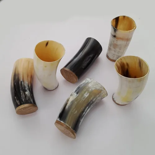 Miniatura 6 de Vasos de chupito Viking Drinking Horn Jarro de cerveza Auténtico cuerno de buey hecho a mano para hidromiel y vino, regalo de primera calidad