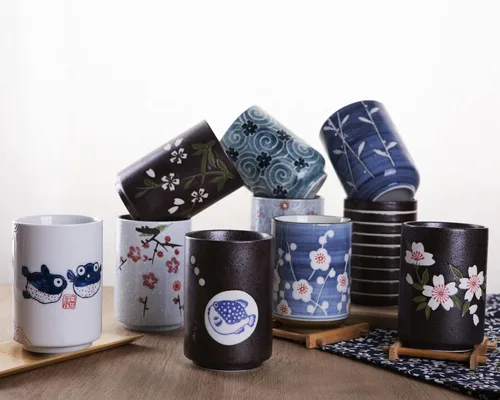 Miniatura 7 de WHJY Juego de 2 tazas de té de cerámica sin asa estilo chino/japonés transicional de 10 oz, patrón de flor de cereza y línea Flower & Line