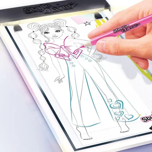 Miniatura 7 de Canal Toys Tablero de luz - Moda con kit creativo completo - Mesa de dibujo LED con lápices, plantillas y calcomanías, juego de ropa con accesorios