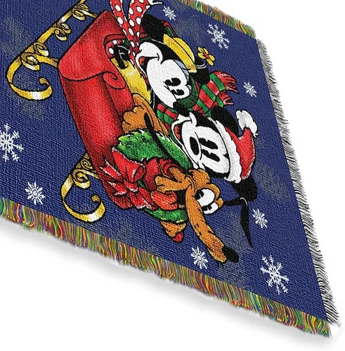 Miniatura 3 de Disney Mickey Mouse, cobija tejida con diseño de "Sleigh Ride", 48 x 60 pulgadas, multicolor Paseo en trineo