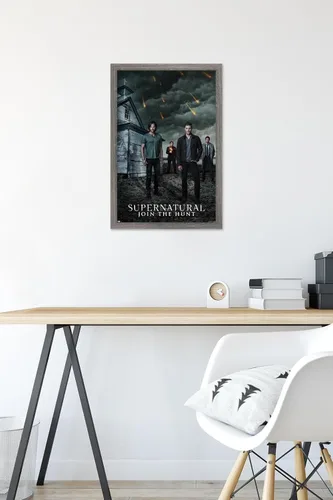 Miniatura 6 de Trends International Supernatural - Póster de pared de iglesia, 22.4 pulgadas de largo x 14.7 pulgadas, versión enmarcada en madera de granero