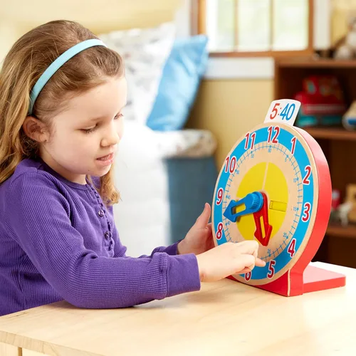 Miniatura 5 de Reloj de madera educativo para niños, con tarjetas reversibles de hora; juguete "Turn & Tell" de Melissa & Doug