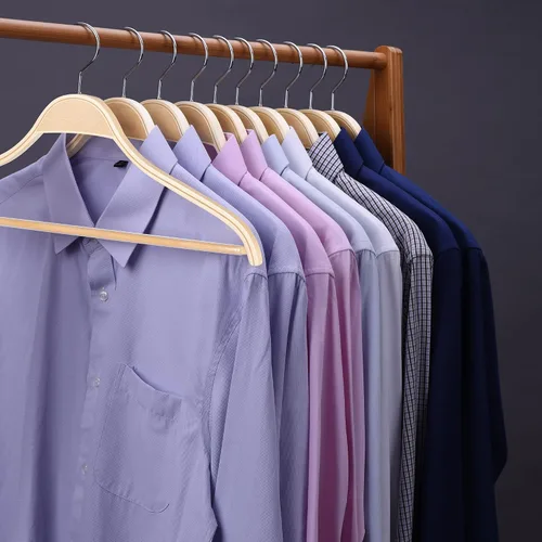 Miniatura 8 de JS Hanger Perchas de madera para abrigos, paquete de 10 perchas de madera ligera para abrigos/trajes con barra antideslizante para pantalones