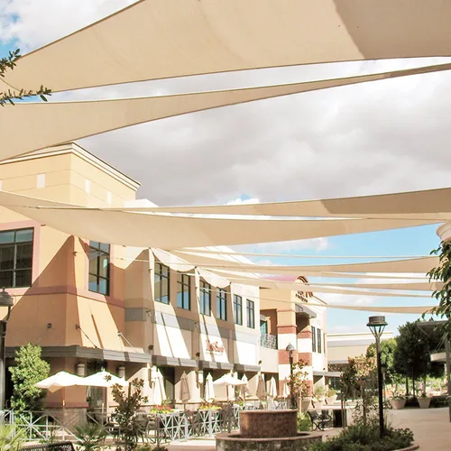 Miniatura 8 de E&K Toldo parasol triangular derecho Sunrise de 8 x 8 x 11 pies, bloquea los rayos UV, para pérgola, patio, jardín, al aire libre (beige)