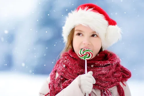 Miniatura 4 de Paletas de caramelo navideñas - 24 paletas festivas envueltas individualmente al por mayor - 18g remolinos y 12g pop retorcido