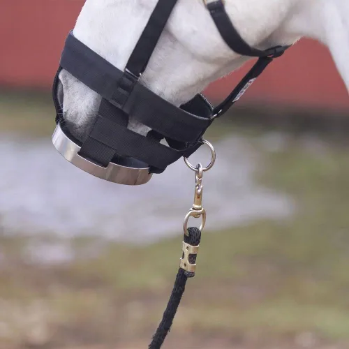 Miniatura 3 de Dura-Tech Breathe Rite - Bozal de pastoreo con cabestro separador para caballos, tamaño mazorca, ayuda para controlar el peso del caballo, mejora