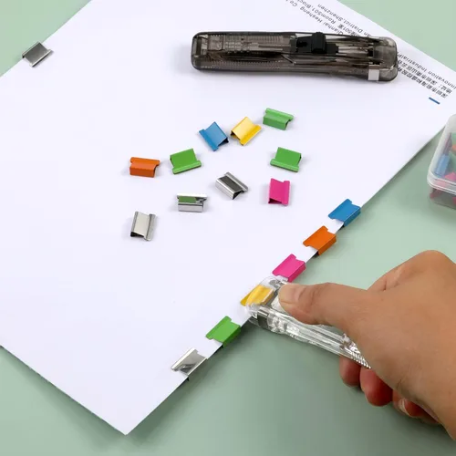 Miniatura 5 de KINBOM 2 dispensadores de clip de almeja, dispensador portátil reciclable de mano con 100 recambios de clip de almeja de papel para fijar hojas