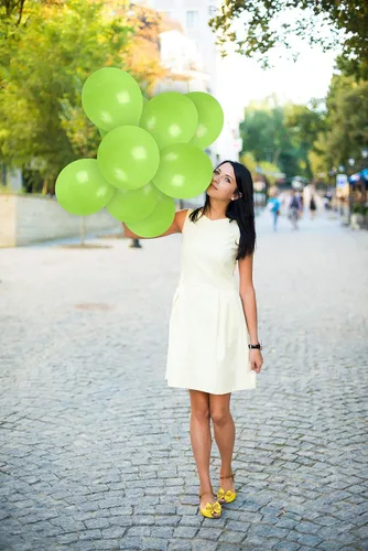 Miniatura 3 de Treasures Gifted - Globos de un solo color mate, Verde lima (Lime Green)